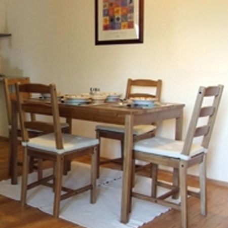 Ilona Apartmanház Komárom Esterno foto