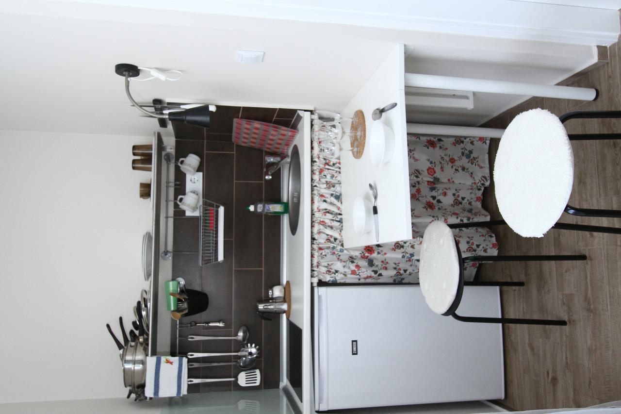 Ilona Apartmanház Komárom Camera foto